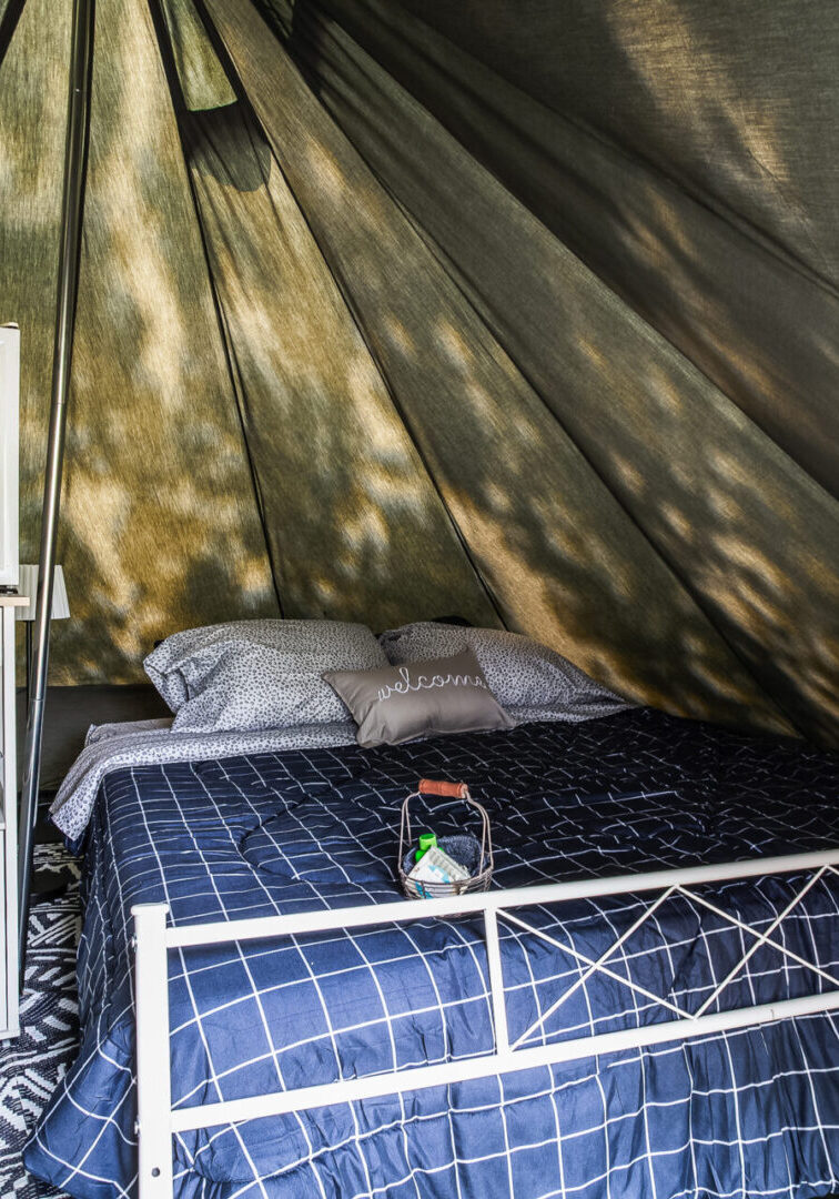ZJP - RBR -21 Glamping bed