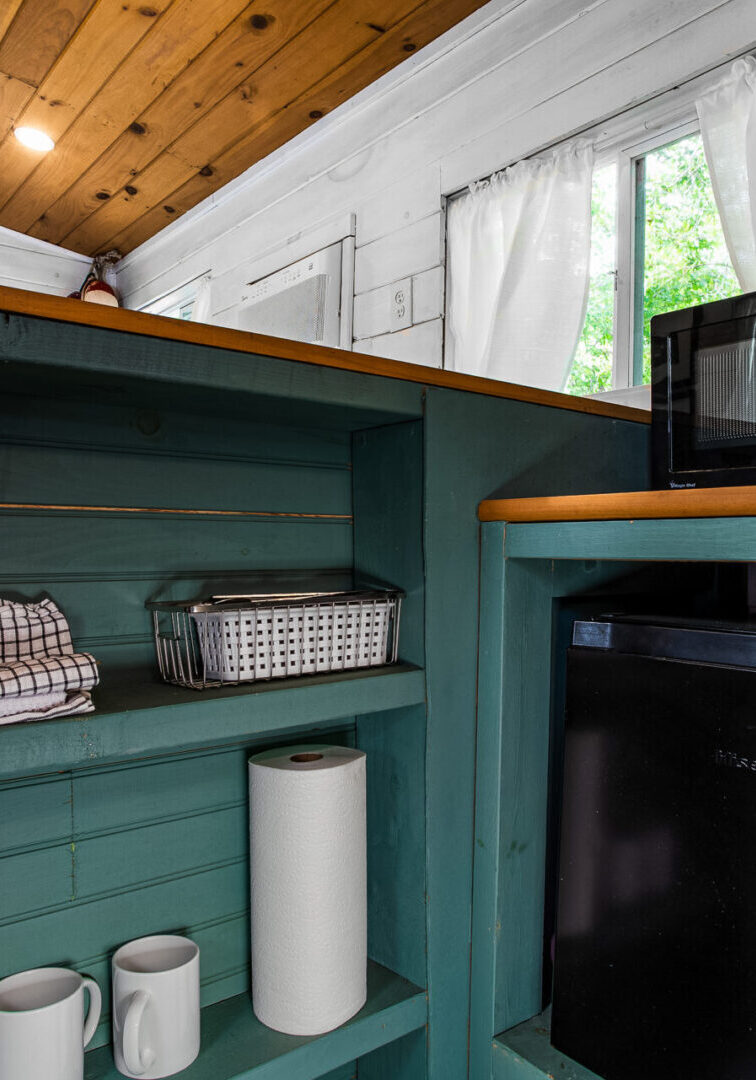 ZJP - RBR -6 Boatel Kitchen Shelves